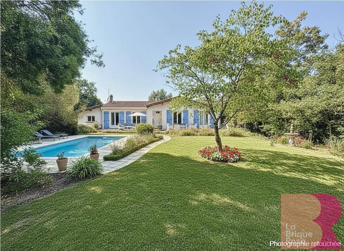 Maison à CASTELNAU-PICAMPEAU