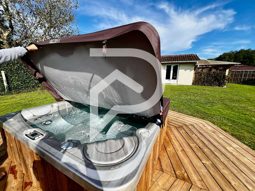 Maison à PEYREHORADE