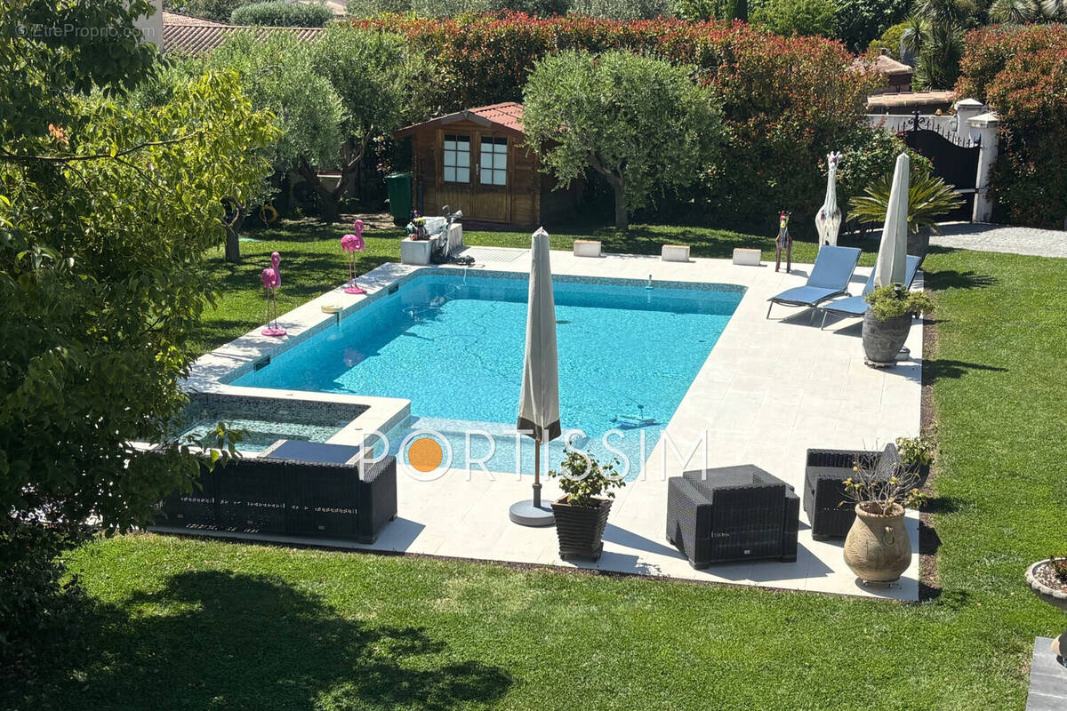 Maison à LA COLLE-SUR-LOUP