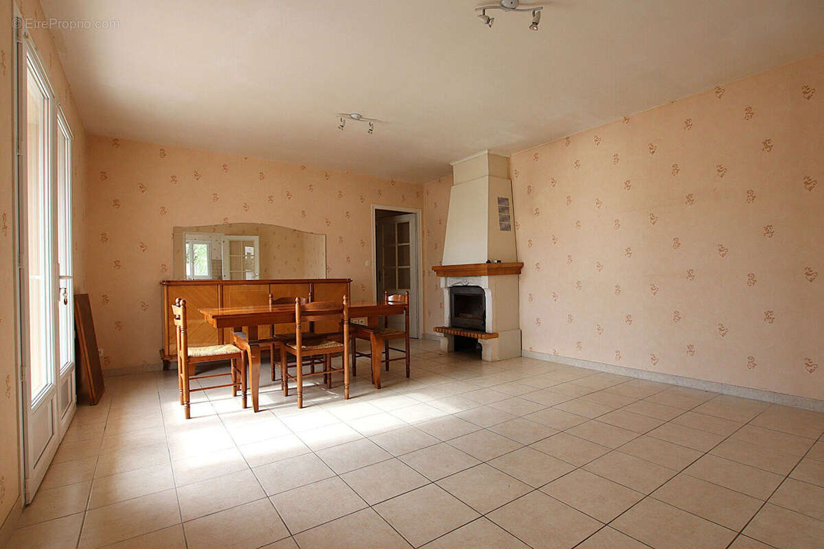 Maison à MOUGON