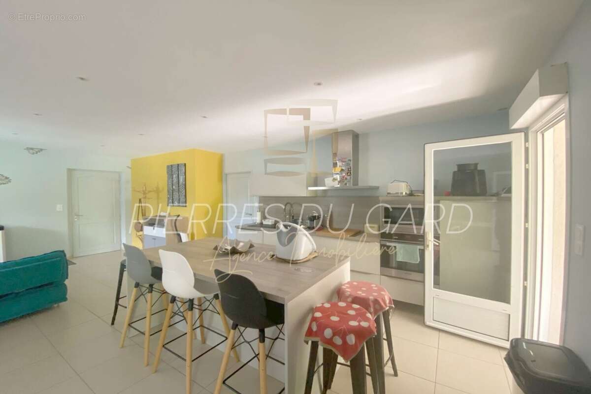 Maison à SAINT-MARTIN-DE-VALGALGUES