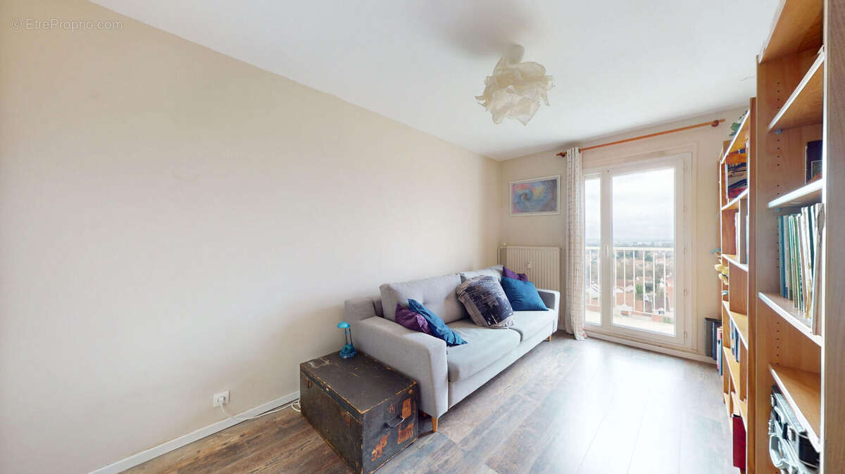 Appartement à THIAIS