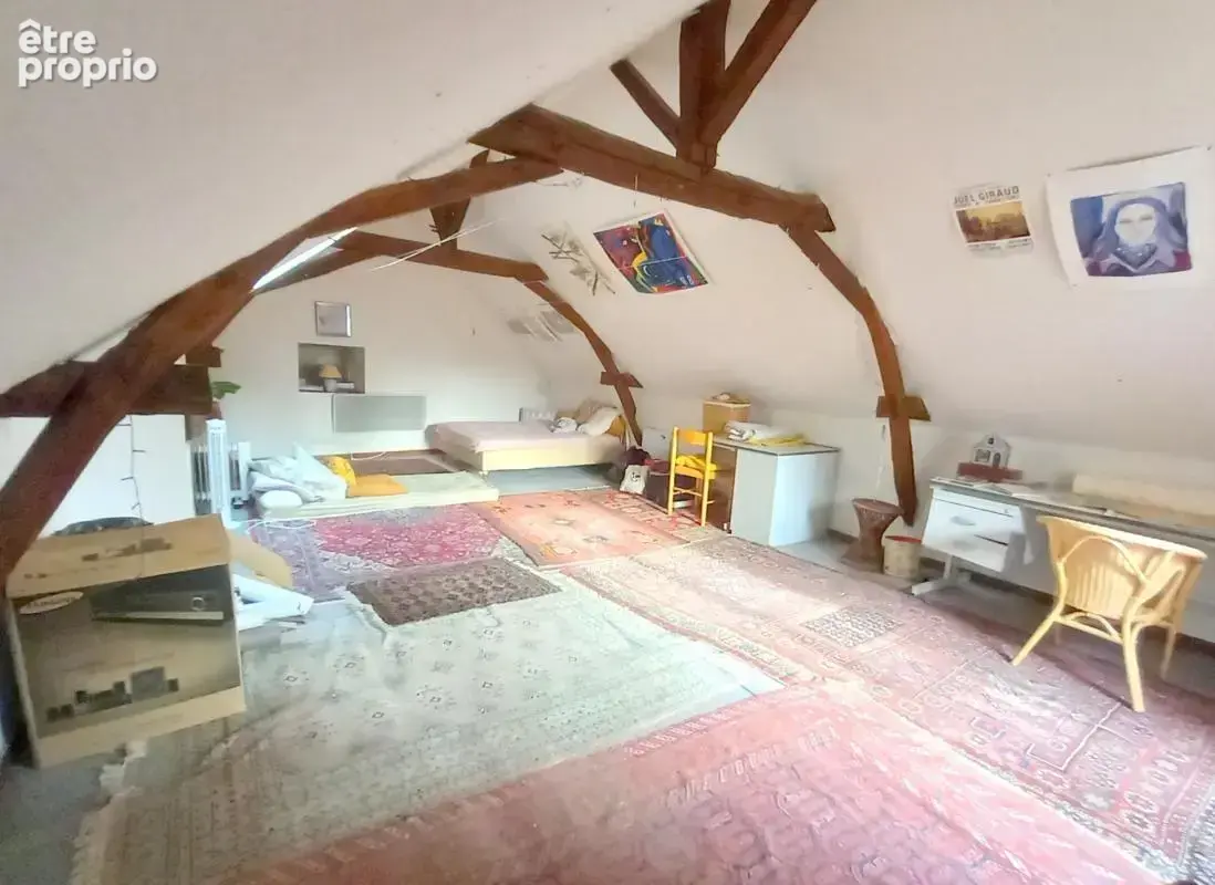Maison de caractère avec jardin - 8 pièces - SOULGE SUR OUETTE (53) - photo 13