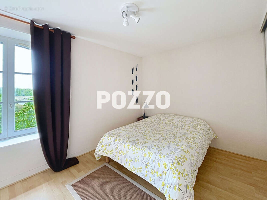 Maison à SAINT-PIERRE-DE-SEMILLY