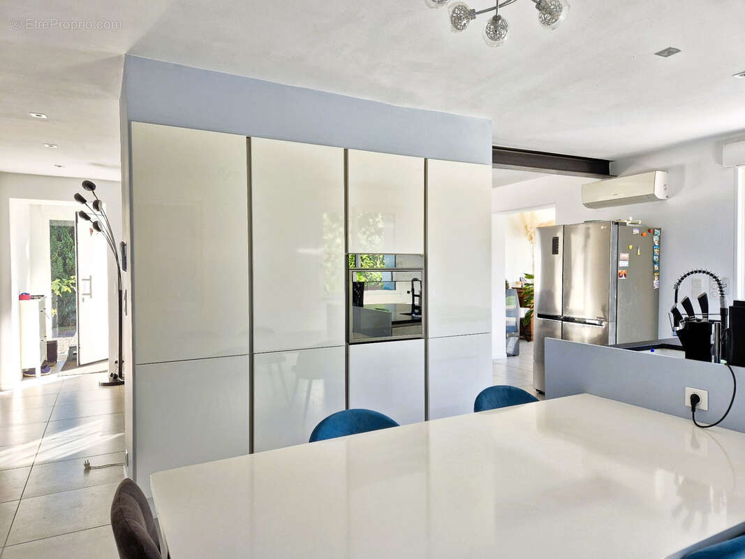 Maison à LEZIGNAN-LA-CEBE