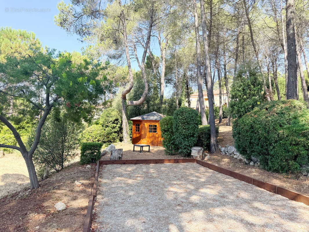 EXCLUSIVITE Bagnols en Foret Villa individuelle 4 pièce(s) 110m2 env Terrain 2500m2 env Piscine Garage - photo 10