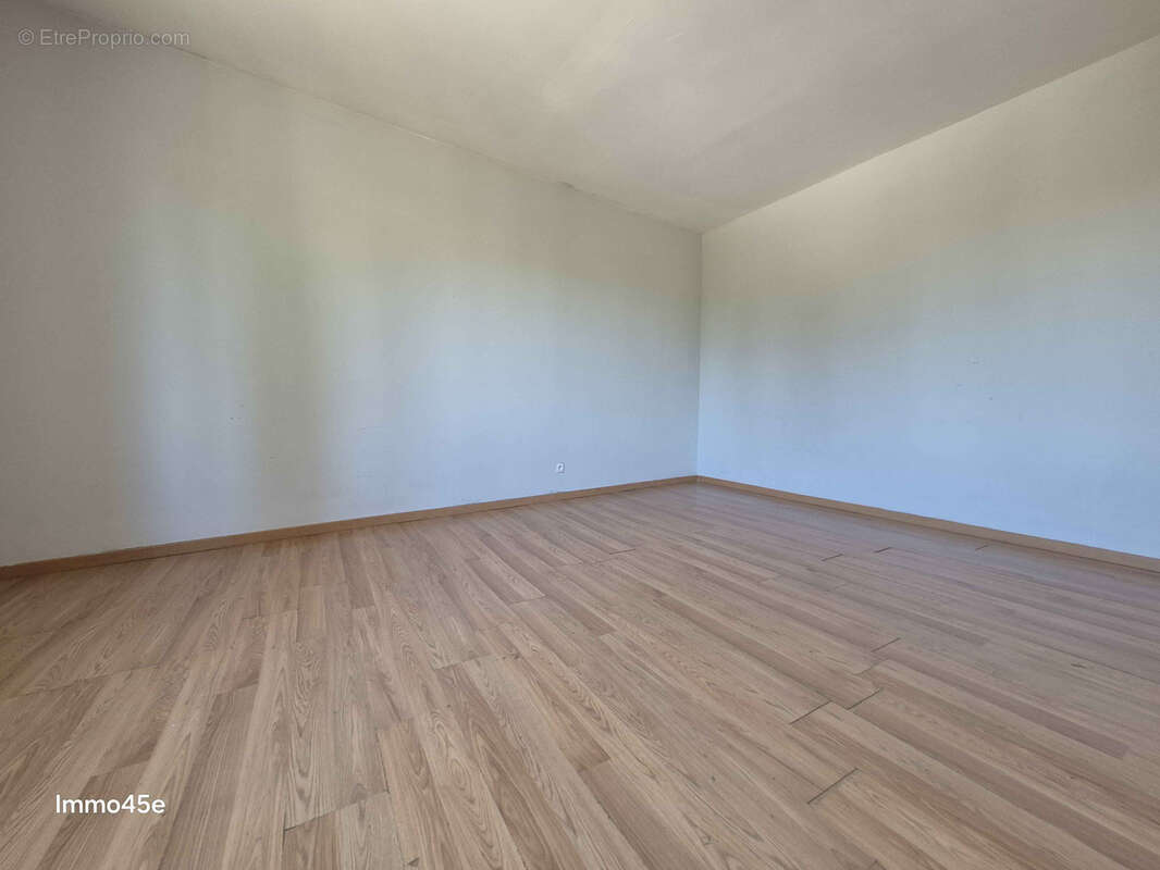 Appartement à TOURNON-SUR-RHONE