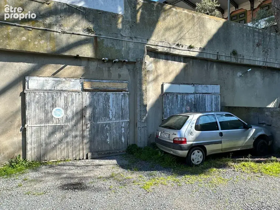 Grand garage à vendre Carcassonne 110m² au pied de la Cité médiévale secteur Trivalle - photo 7