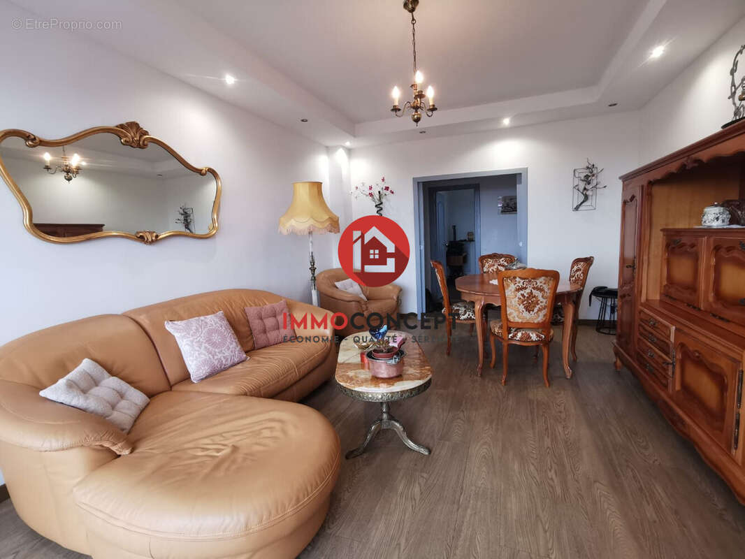 Appartement à NIMES