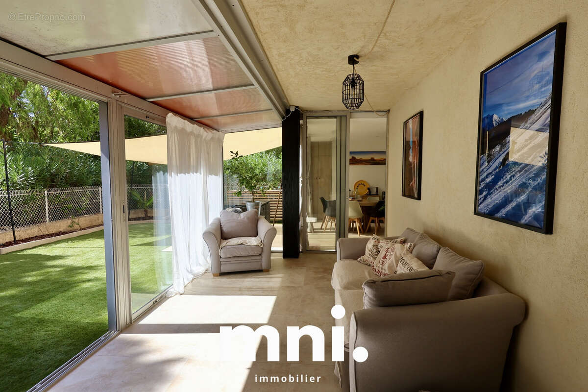 Appartement à SANARY-SUR-MER