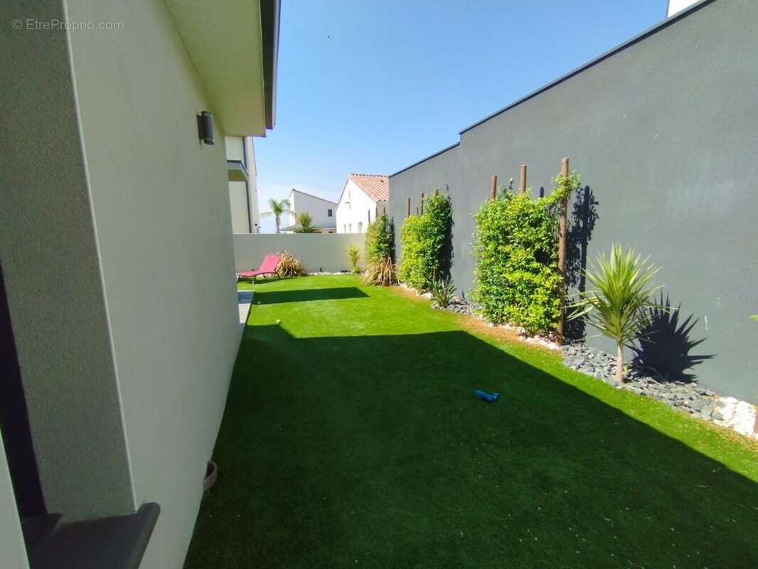 Maison à VIAS