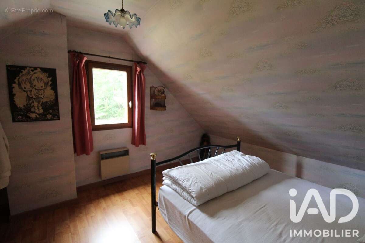 Maison 107 m² à Saint-Gervais-En-Belin  - photo 8