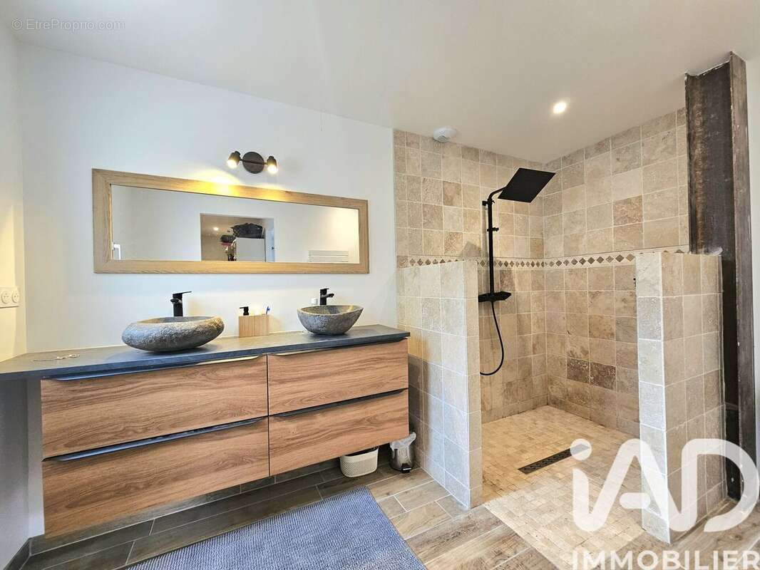 Photo 8 - Maison à LATHUILE