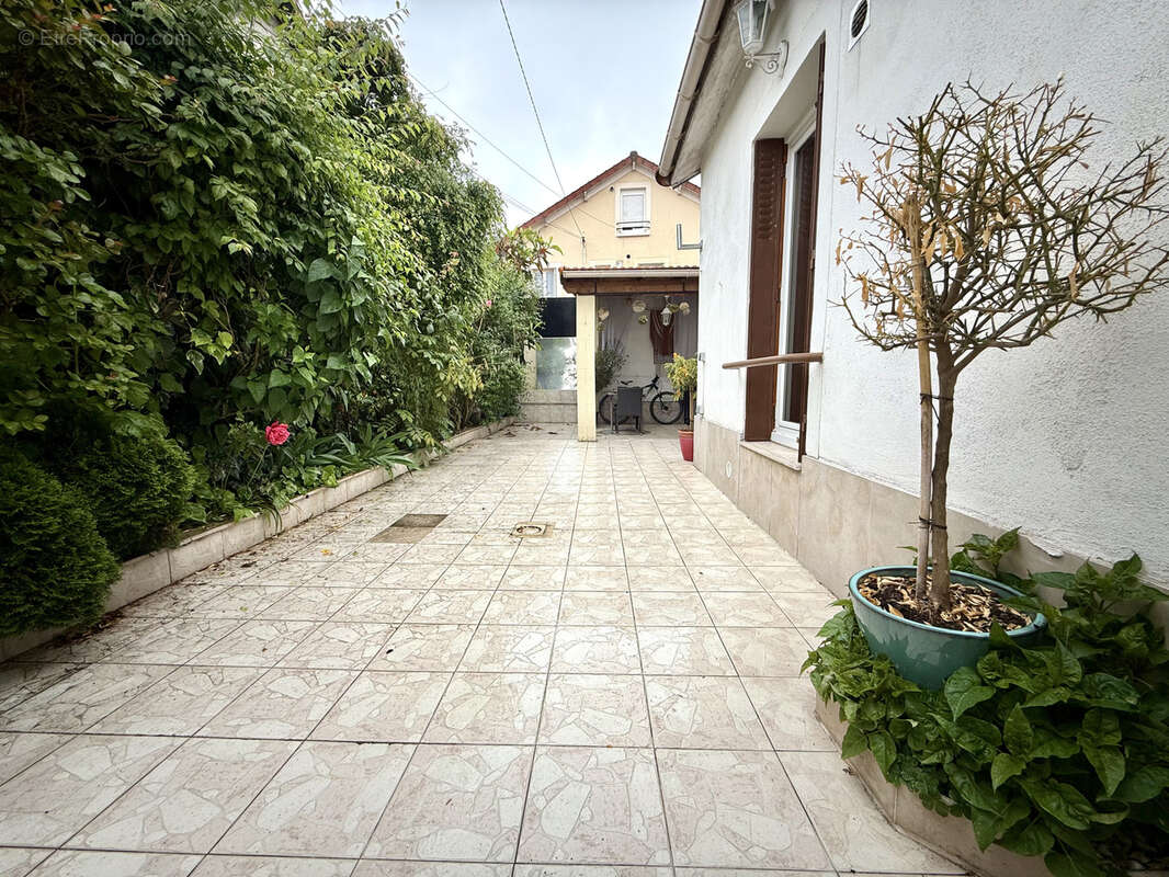 Maison à AULNAY-SOUS-BOIS