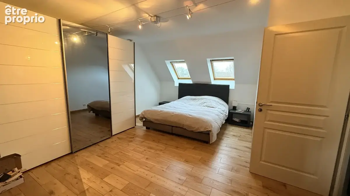 Propriété avec piscine, jardin arboré, garage et studio - photo 14