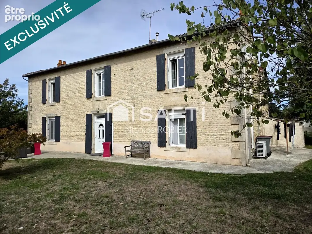 Photo 1 - Maison à GRANZAY-GRIPT