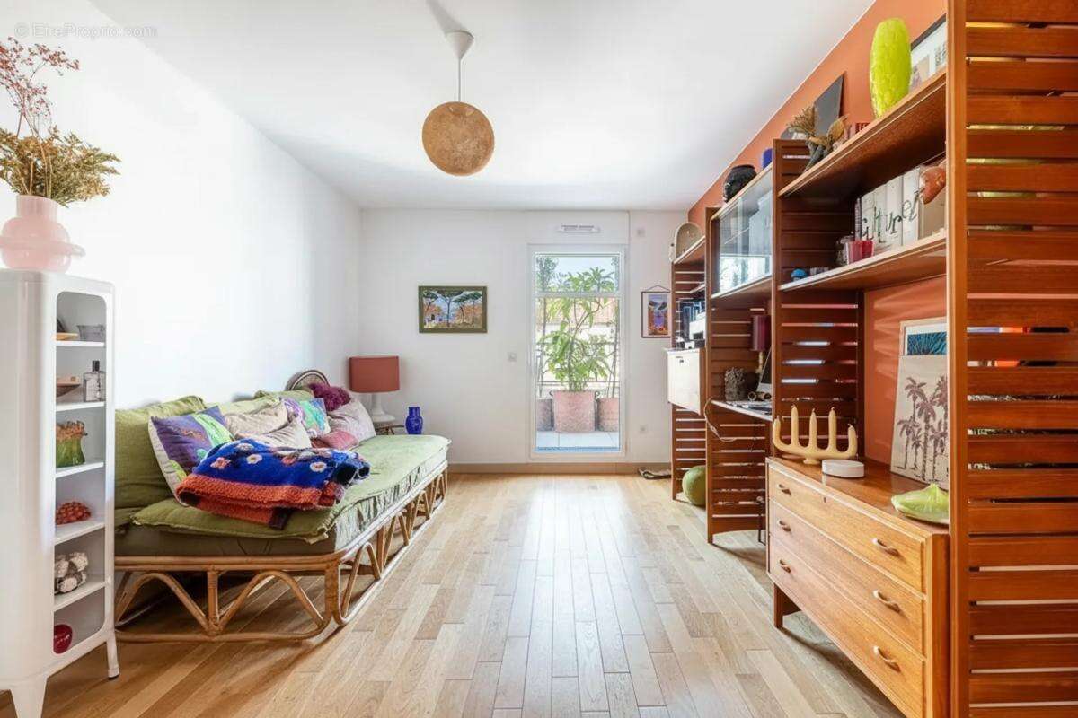 Appartement à LEVALLOIS-PERRET
