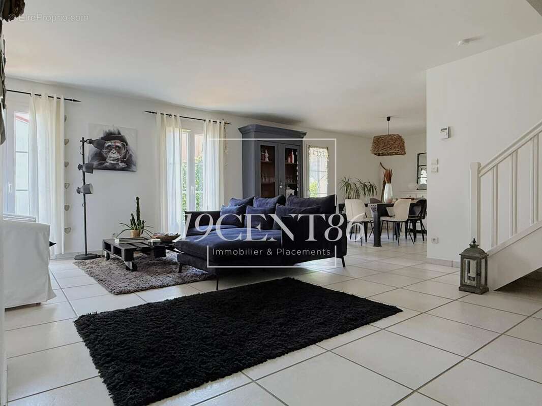 Maison 125 m² à Communay  - photo 12