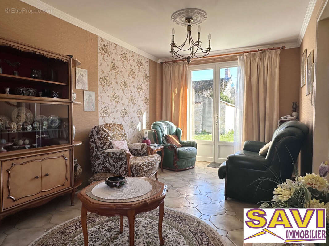 Maison à SCEAUX-DU-GATINAIS