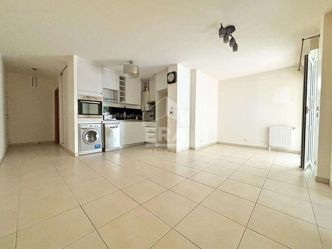Appartement à PONTAULT-COMBAULT