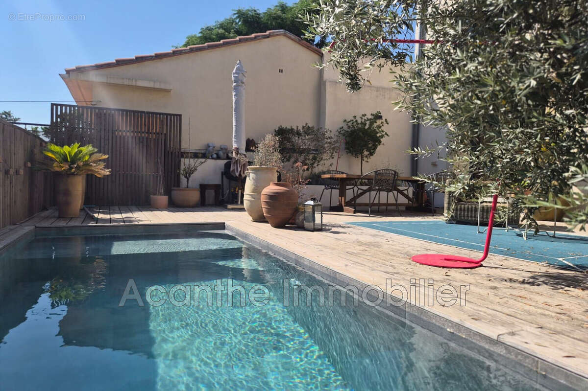Maison 155 m² à Castelnau-Le-Lez  - photo 2