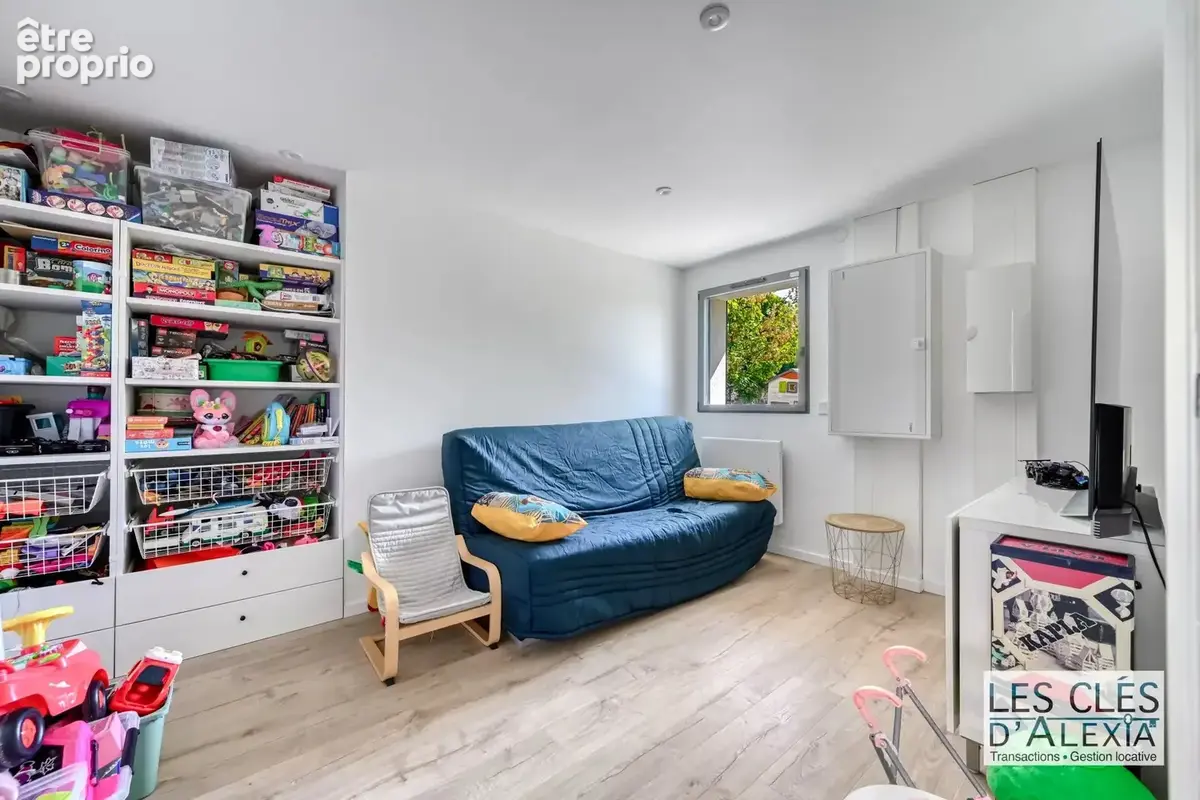 Saint-didier-au-mont-d’or — somptueuse maison contemporaine avec piscine  203 m²  terrain 2 134 m² - photo 18