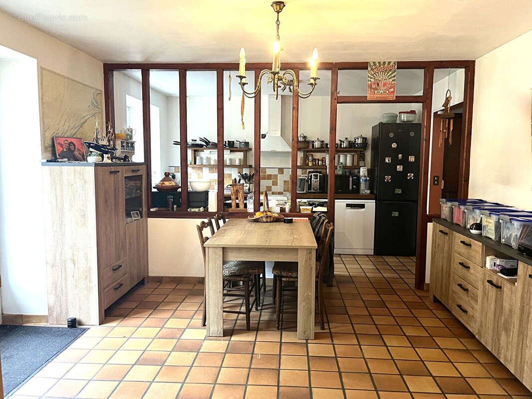 Maison à CHAMPAGNAC-LA-RIVIERE