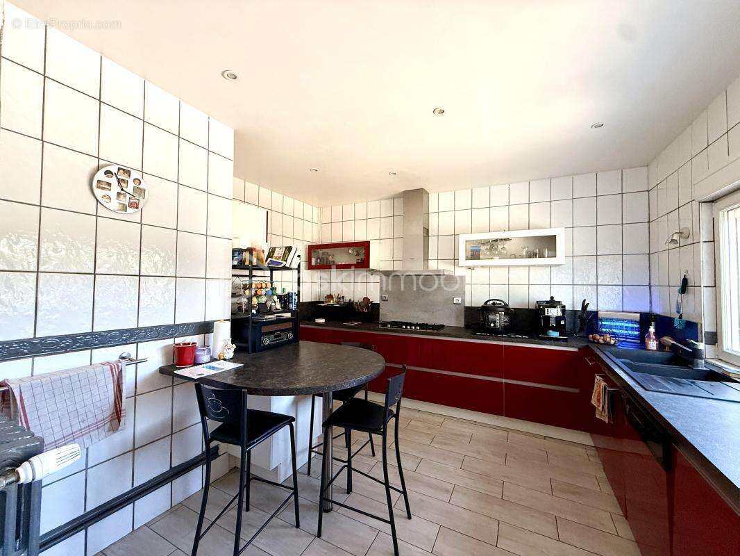 Maison de caractère rénovée – 178 m² – Espace parental – Piscine – Terrain de 1 214 m² - photo 5