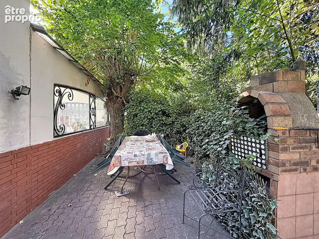 Montreuil, proche rosny et du metro la dhuys, dans une copropriete a 2, appartement avec beau jardin arbore privatif et parking  - photo 2