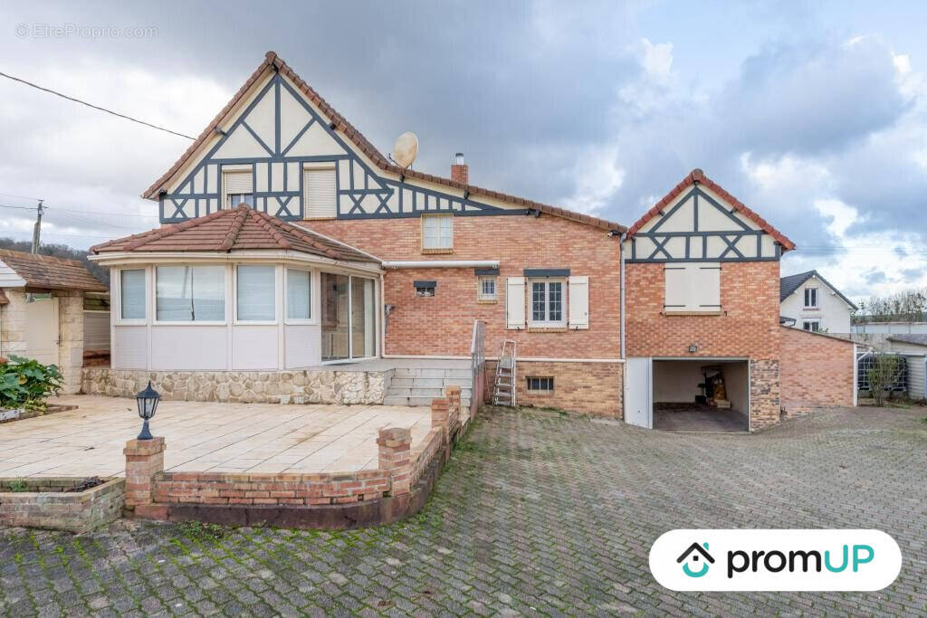 Maison à MONCHAUX-SORENG