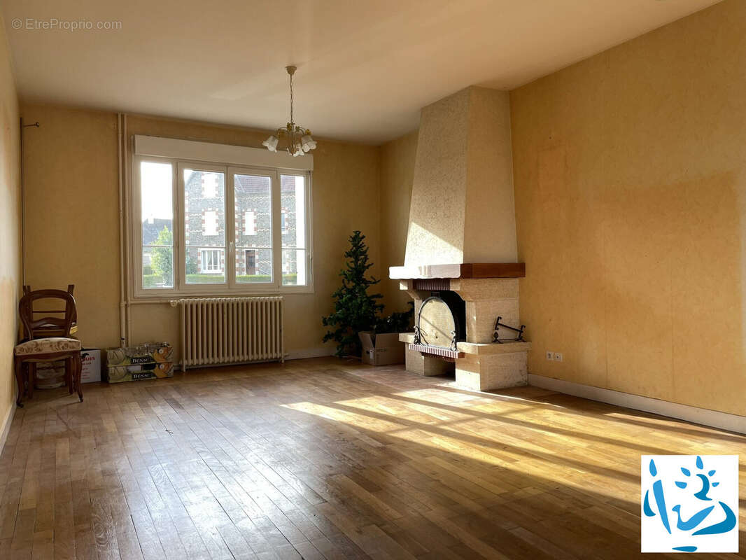 Maison à MORTAGNE-AU-PERCHE