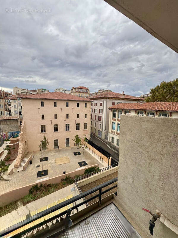 Appartement à MARSEILLE-1E