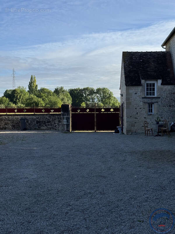 Maison à TOURNAI-SUR-DIVE