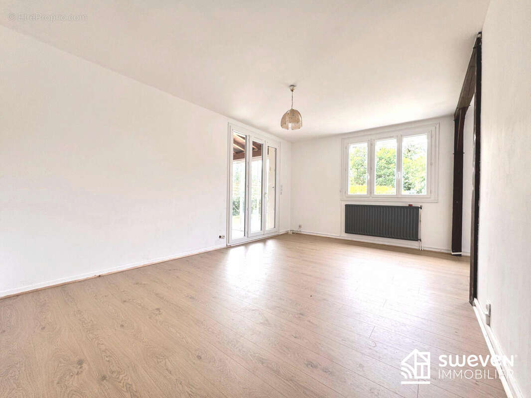 Maison à LABARTHE-SUR-LEZE