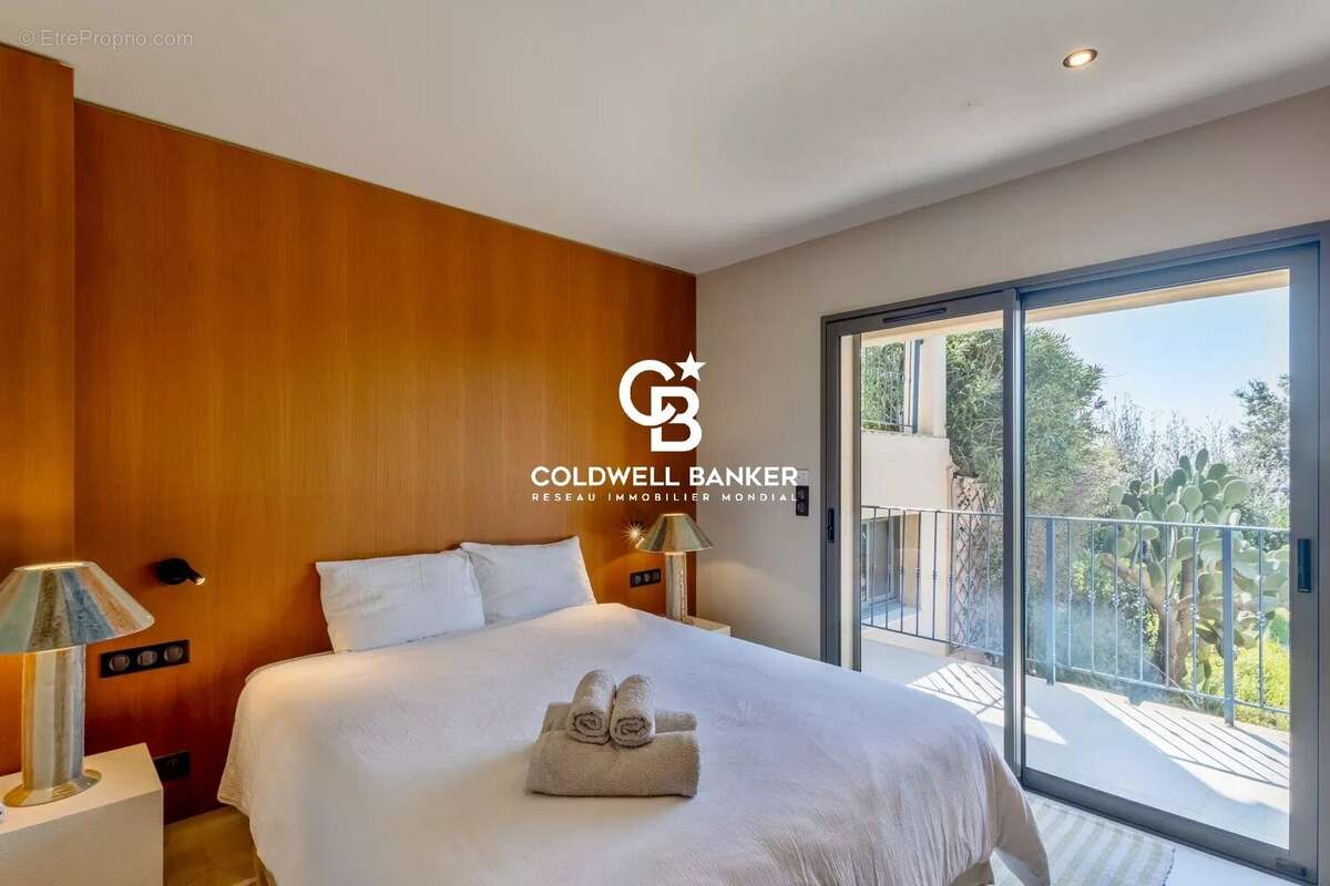 Maison à RAYOL-CANADEL-SUR-MER