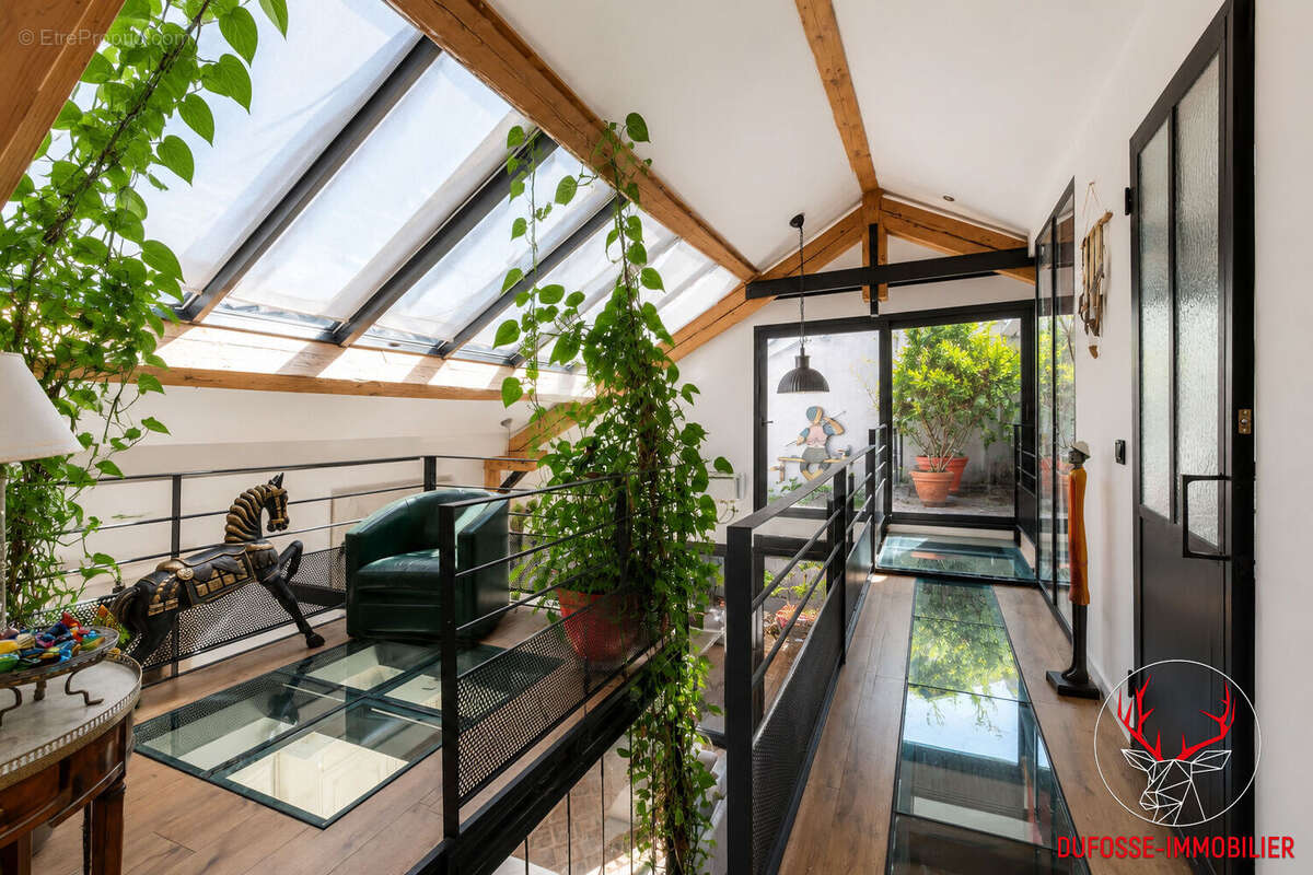 Maison d'Exception à Vendre à Villefranche-sur-Saône - Réf BEL6194 - photo 10