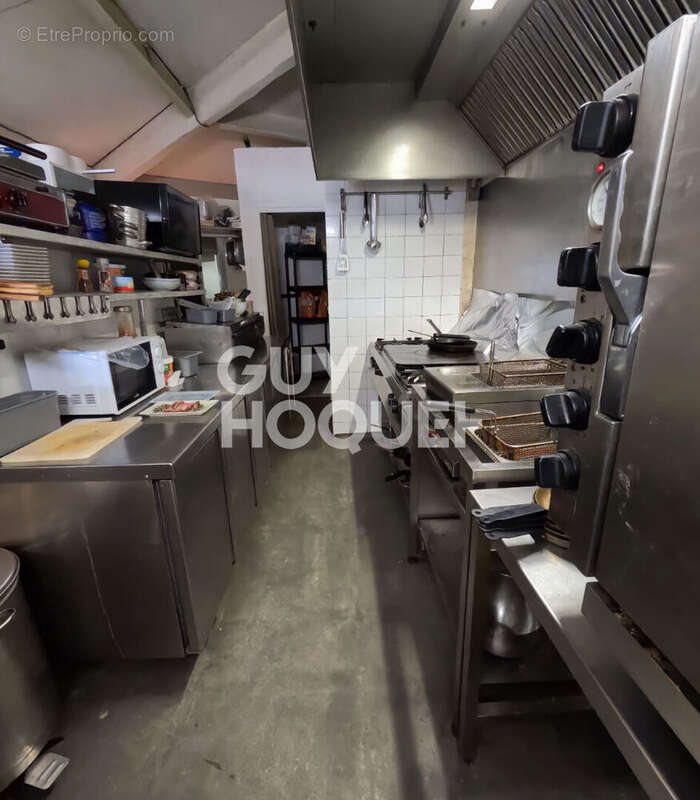 Commerce à SAINTE-MARIE