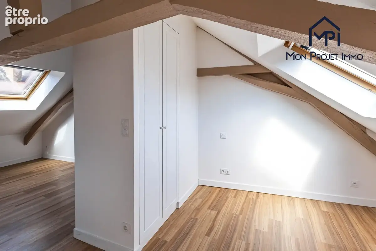 Appartement 20 m² à Laval  - photo 3