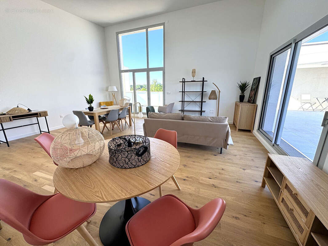 Appartement à AUZEVILLE-TOLOSANE