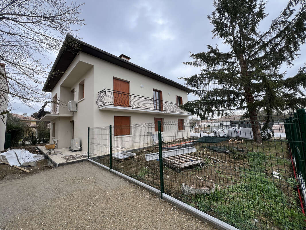 T4 avec jardin - photo 11