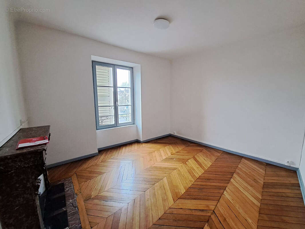 Appartement à MELUN