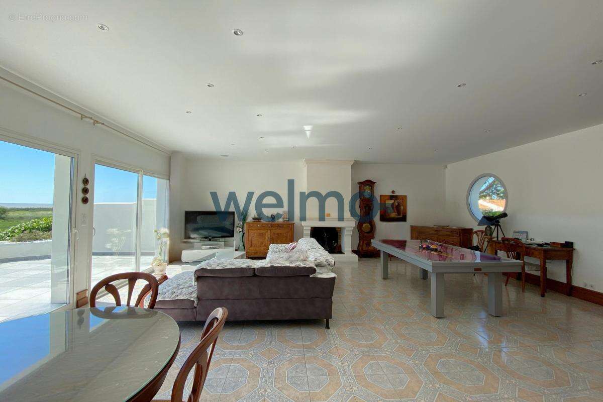 Maison à PORT-DES-BARQUES