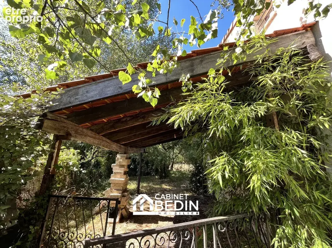 Maison 100 m² à Le Taillan-Medoc  - photo 2