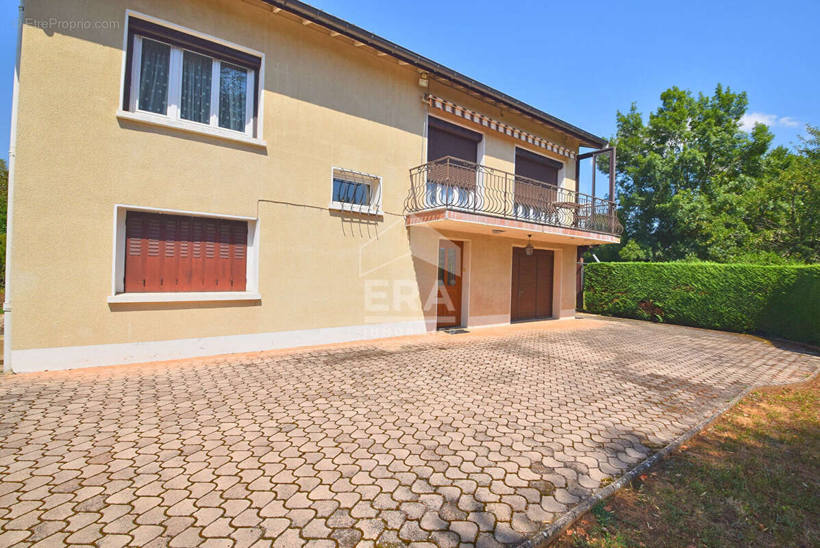 Maison 137m² à chazay-d'azergues - photo 4