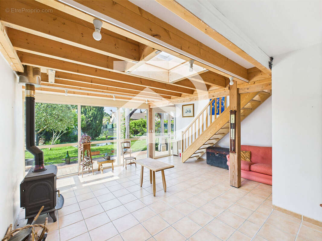 Maison à LIVRON-SUR-DROME