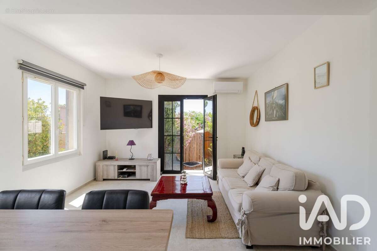 Photo 4 - Appartement à BORMES-LES-MIMOSAS