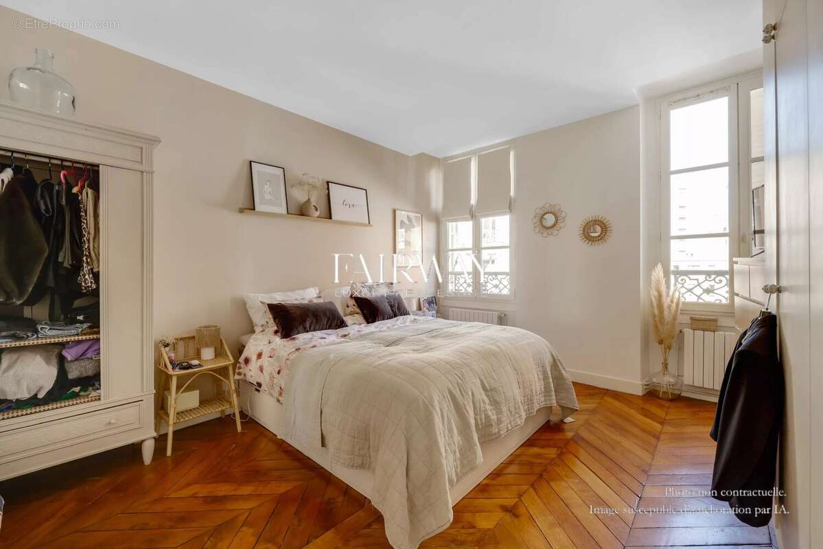 Appartement à PARIS-8E