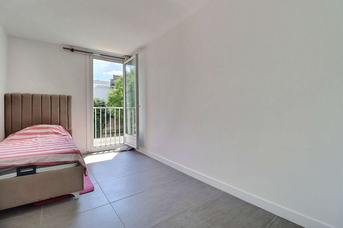Appartement à AUBERVILLIERS