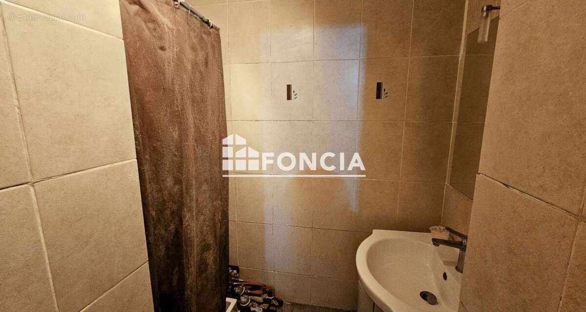 Appartement à AUBERVILLIERS