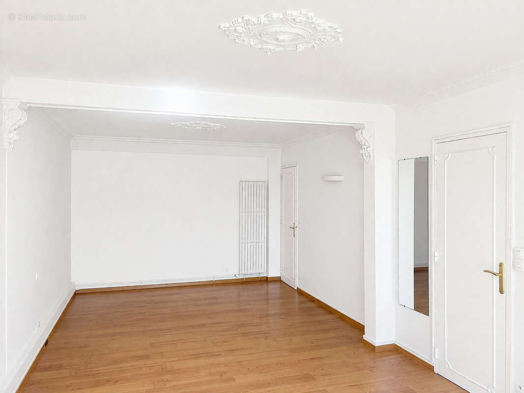 Appartement à FONTAINEBLEAU